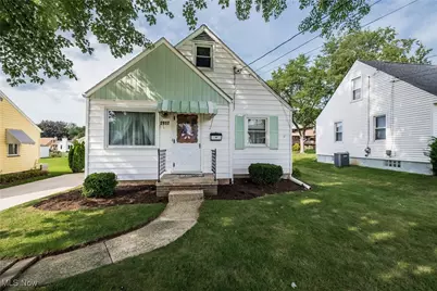 2917 21st Street NW, Canton, OH 44708 - Photo 1
