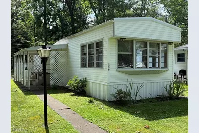 1239 Pasadena Boulevard NW, North Canton, OH 44720 - Photo 1