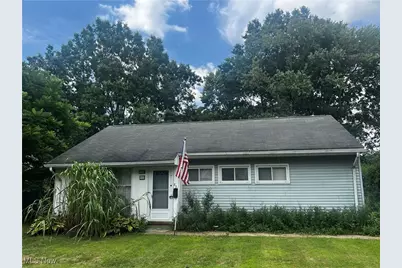 831 Monroe Avenue, Cuyahoga Falls, OH 44221 - Photo 1