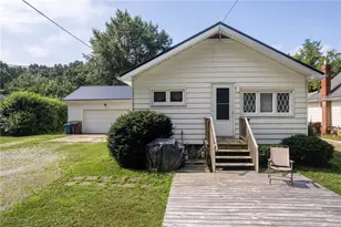862 E Overton Dr, Akron, OH 44319 - Photo 1