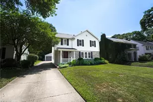 167 Castle Blvd, Akron, OH 44313 - Photo 1