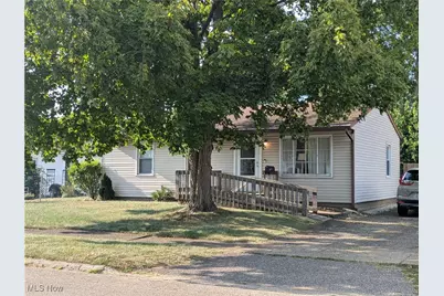 2111 40th Street NE, Canton, OH 44705 - Photo 1