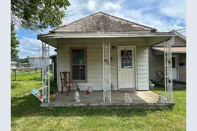 2228 Hoge Avenue, Zanesville, OH 43701 - Photo 1