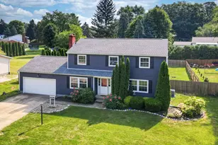 473 Gresham Dr, Fairlawn, OH 44333 - Photo 1