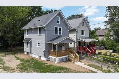 1270 Moore Street, Akron, OH 44301 - Photo 1