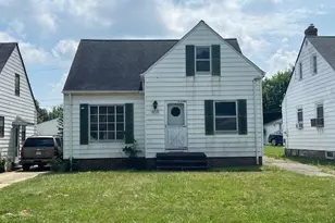 12418 Crest Ave, Loveland, OH 44125 - Photo 1