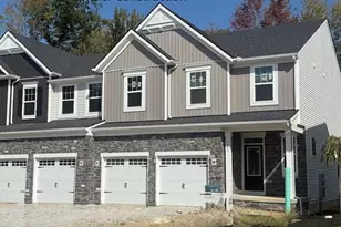 9085 Ledge View Ter, Grandview Heights, OH 44147 - Photo 1