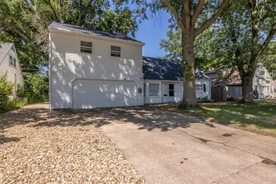 4915 Beachwood Drive, Sheffield Lake, OH 44054 - Photo 1