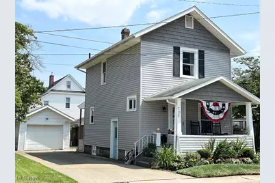 702 10th Street NE, Massillon, OH 44646 - Photo 1