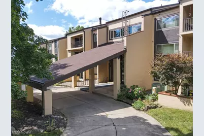 171 Court Drive #206, Fairlawn, OH 44333 - Photo 1