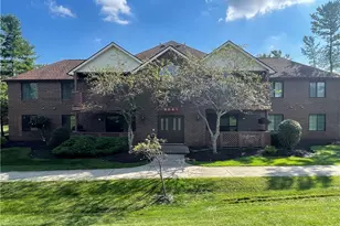 8591 Scenicview Dr, Grandview Heights, OH 44147 - Photo 1