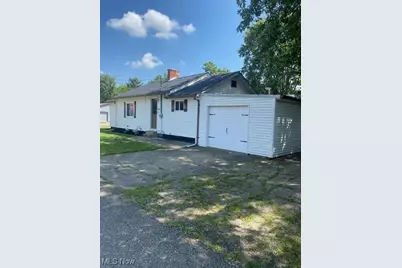 2200 Harmon Street NE, Canton, OH 44705 - Photo 1