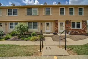 51 Quaker Ridge Dr, Akron, OH 44313 - Photo 1