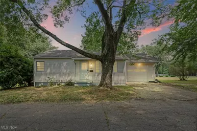 1385 Kerns Drive, Akron, OH 44305 - Photo 1