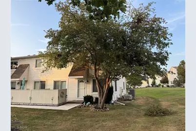 5524 Wrens Lane #C, Willoughby, OH 44094 - Photo 1