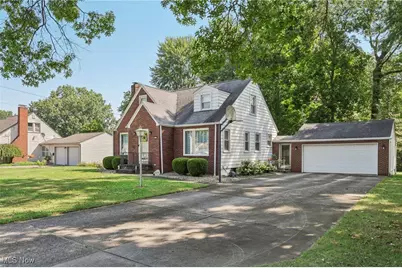 2821 S Schenley Avenue, Youngstown, OH 44511 - Photo 1