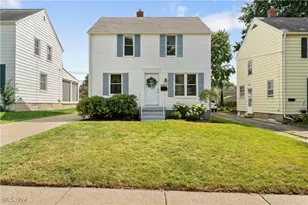 212 Hayes Ave, Cuyahoga Falls, OH 44221 - Photo 1