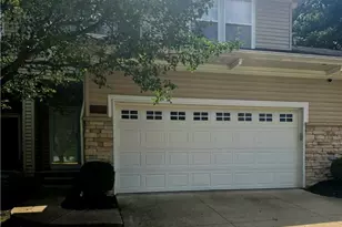 214 Crescent Ridge Dr, Green Hills, OH 44131 - Photo 1