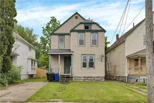 2113 W 104th St, Loveland, OH 44102 - Photo 1