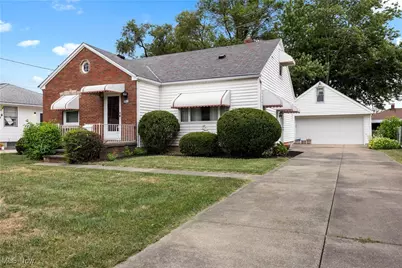 1216 W 35th Street, Lorain, OH 44053 - Photo 1