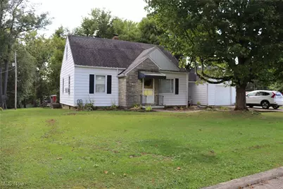 1300 Brooklyn Avenue, Cambridge, OH 43725 - Photo 1