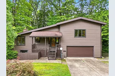 163 Cedar Hill Circle, Cuyahoga Falls, OH 44223 - Photo 1