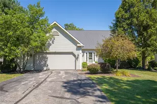 2047 Fairway Blvd, Hudson, OH 44236 - Photo 1