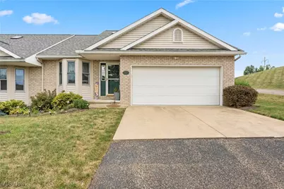 2520 Woodlawn Circle NW, Canton, OH 44708 - Photo 1