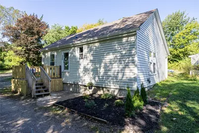 826 Ashland Court, Barberton, OH 44203 - Photo 1