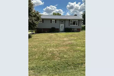 980 Locust Lake Circle, Zanesville, OH 43701 - Photo 1