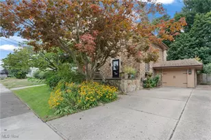212 6th St NE, North Canton, OH 44720 - Photo 1
