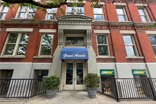 408 W Saint Clair Ave, Loveland, OH 44113 - Photo 1