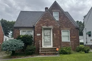 15705 Throckley Ave, Loveland, OH 44128 - Photo 1