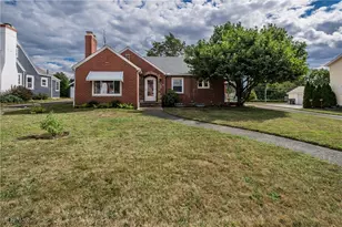 1124 25th St NE, Canton, OH 44714 - Photo 1