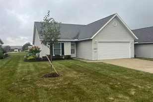 820 King Ridge Dr, Ashland, OH 44805 - Photo 1