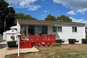 887 Carnegie Ave, Akron, OH 44314 - Photo 1