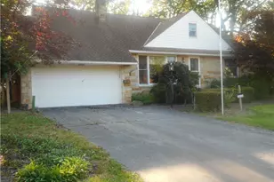 1864 Glen Oval, Loveland, OH 44143 - Photo 1