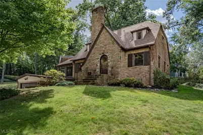 453 Palisades Drive, Akron, OH 44303 - Photo 1