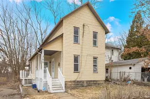 360 Turner St, Akron, OH 44304 - Photo 1