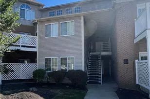 320 Village Pointe Dr, Akron, OH 44313 - Photo 1