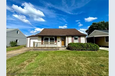 212 Westland Avenue SW, Massillon, OH 44646 - Photo 1
