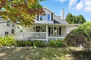 868 Iredell St, Akron, OH 44310 - Photo 1