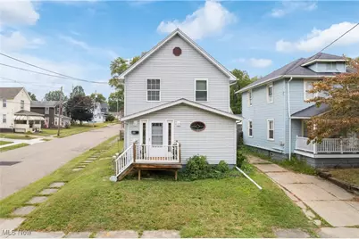 313 11th Street, Massillon, OH 44647 - Photo 1