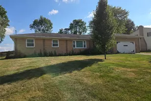 960 Impala Dr, Akron, OH 44319 - Photo 1