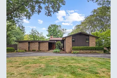 4636 Logan Avenue NW, Canton, OH 44709 - Photo 1