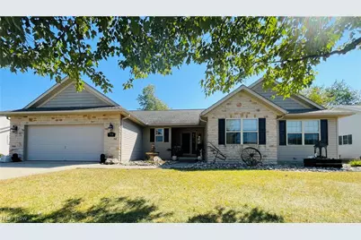 713 Dale Avenue NW, Strasburg, OH 44680 - Photo 1