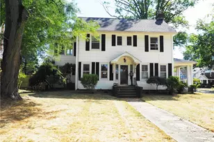 736 Chestnut Blvd, Cuyahoga Falls, OH 44221 - Photo 1