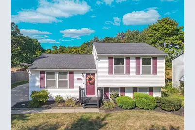 1056 Sunnywood Lane, Ravenna, OH 44266 - Photo 1