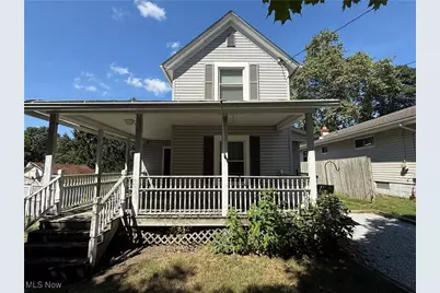 1021 Perry Avenue, Barberton, OH 44203 - Photo 1
