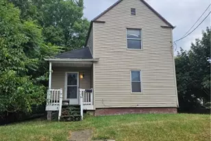 2002 Penn Pl NE, Canton, OH 44704 - Photo 1